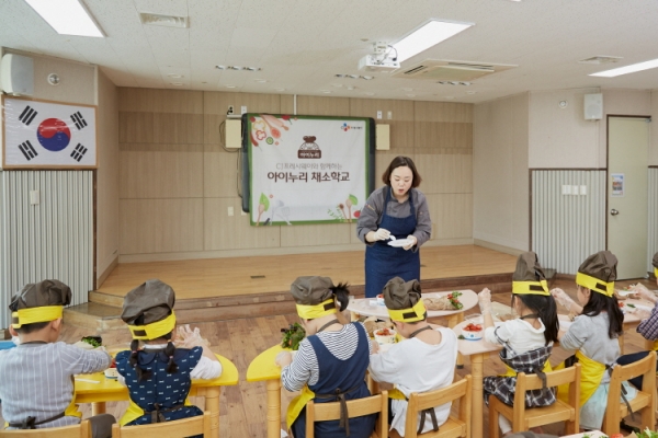영양교육은 유은채 영양사가 쿠킹클래스는 김혜정 쉐프가 담당한다.