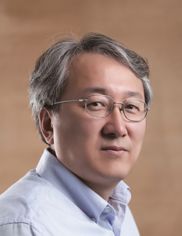 이성환 교수