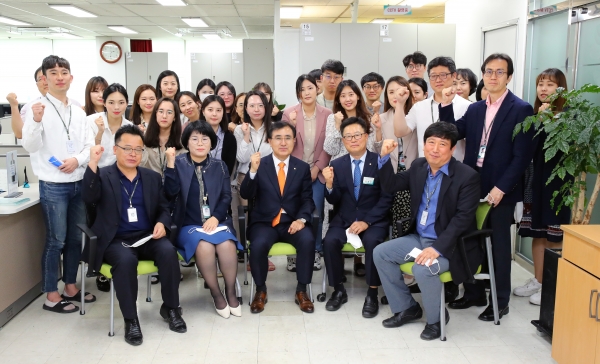 강순희 이사장은 CEO 현장경영의 일환으로 지난 5월에 대구지역본부를 방문하였다.